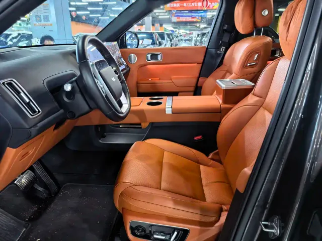 Li Auto L7 — Фото автомобиля 2