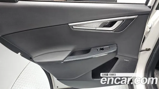 Kia EV6 — Фото автомобиля 14