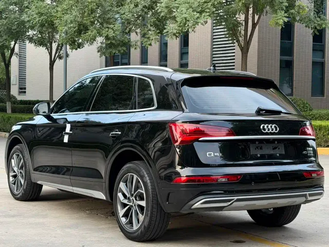 Audi Audi Q5L 2022 40T Fashion Elegance — Фото автомобиля 18