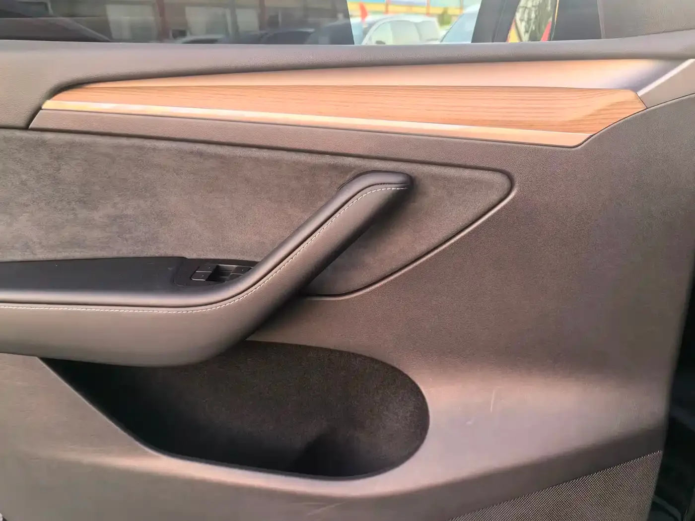 Tesla Model Y 2023 Rear-Wheel Drive Edition — Фото автомобиля 13