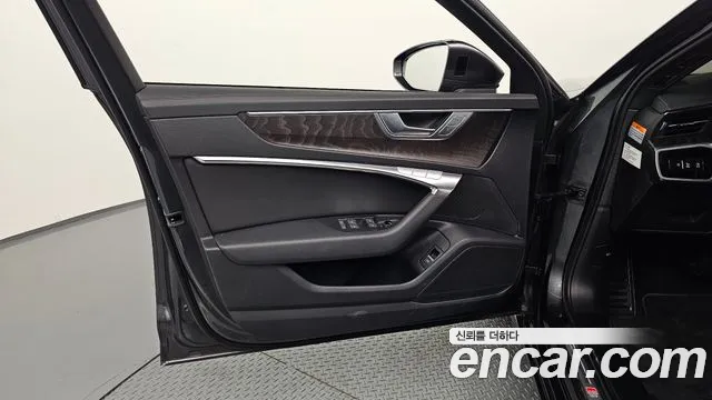 Audi A6 C8 — Фото автомобиля 13