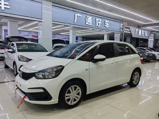 Honda Fit — Фото автомобиля 2