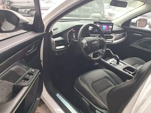 Haval H6 — Фото автомобиля 15