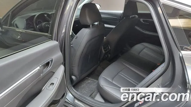 Hyundai Sonata Sonata (DN8) 2.0 LPG(Для проката) — Фото автомобиля 10