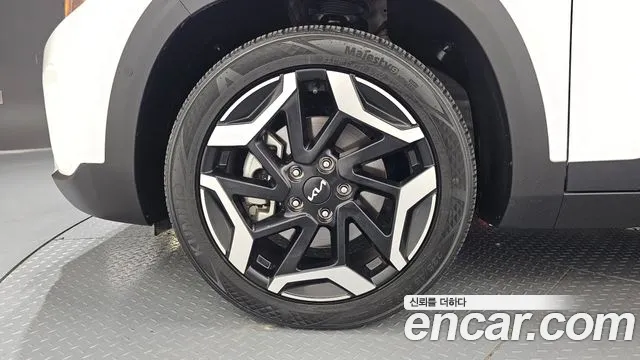 Kia Seltos Новый Seltos Бензин 1.6 турбо 2WD — Фото автомобиля 5