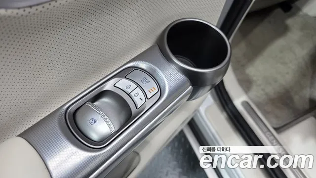 Genesis GV60 — Фото автомобиля 30