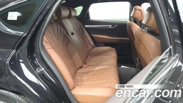 Genesis G80 Бензин 2.5 турбо AWD — Фото автомобиля 11