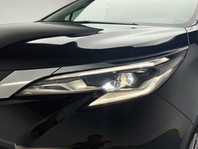 Toyota Sienna — Фото автомобиля 11