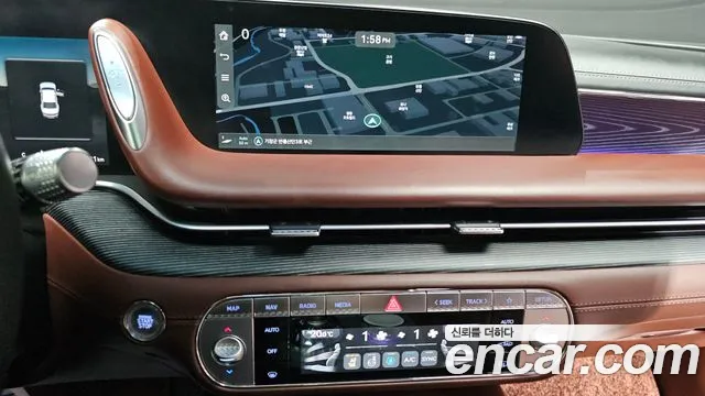 Genesis G90 Бензин 3.5 Turbo e-S/C AWD LWB — Фото автомобиля 15