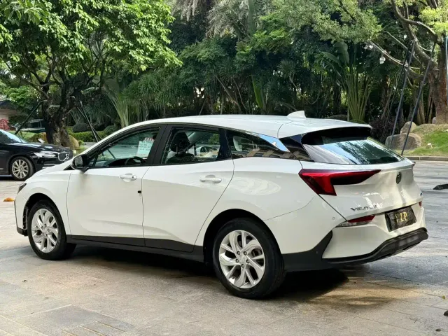 Buick Velite 6 — Фото автомобиля 6