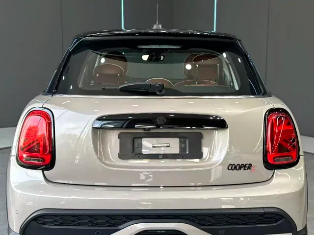 MINI Hatch — Фото автомобиля 7