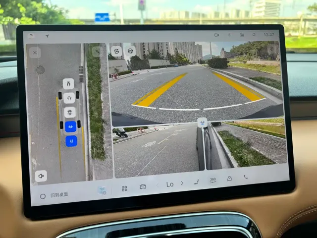 Geely Boyue L — Фото автомобиля 22