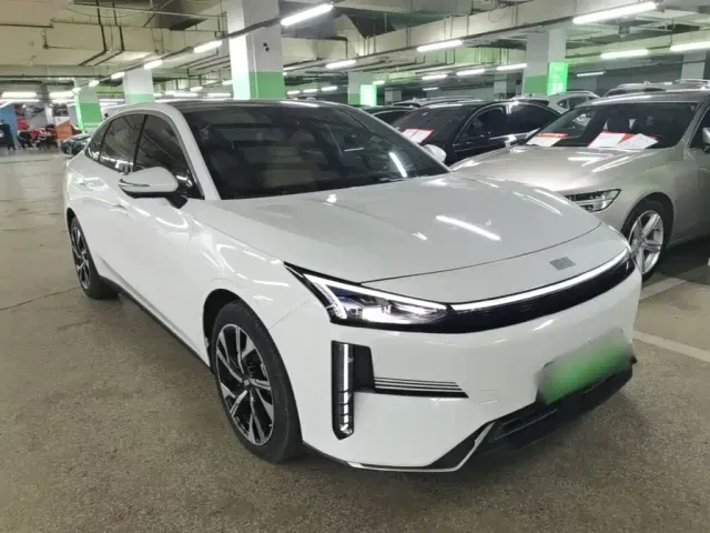 Geely Galaxy L6 — Фото автомобиля 3