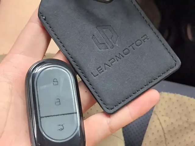 Leapmotor C10 — Фото автомобиля 19