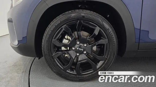 Kia Seltos Бензин 1.6 турбо 2WD — Фото автомобиля 5