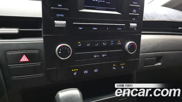 Hyundai Staria Staria Карго 3 места — Фото автомобиля 14
