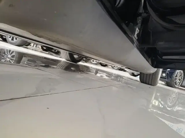 Tesla Model Y — Фото автомобиля 20