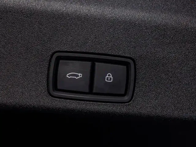 Li Auto MEGA — Фото автомобиля 9