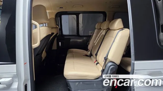 Hyundai Staria — Фото автомобиля 11