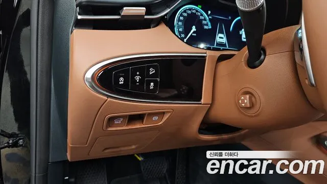 Genesis GV70 2.5T Бензин AWD — Фото автомобиля 29