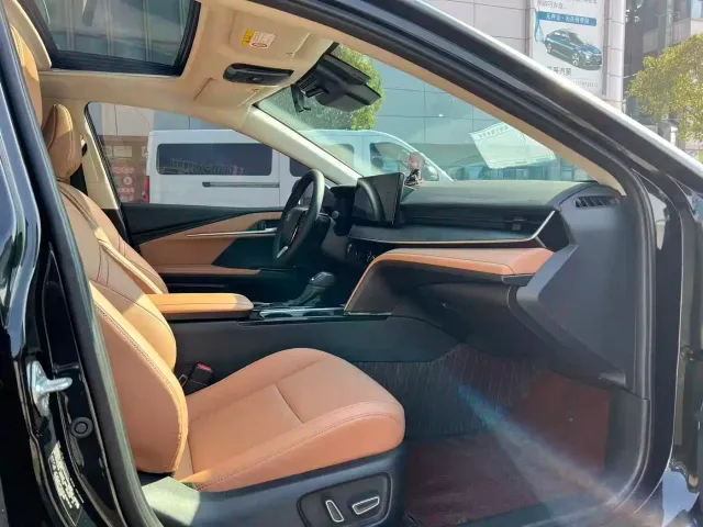 Toyota Camry — Фото автомобиля 7