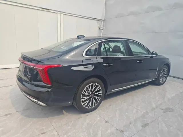 Hongqi H5 — Фото автомобиля 7