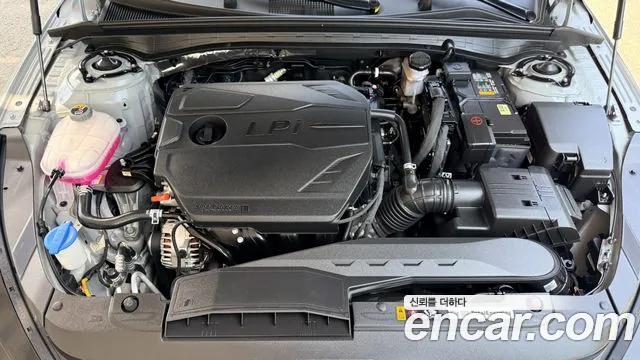 Kia K5 Новый K5 3 поколение 2.0 LPi(Для проката) — Фото автомобиля 6