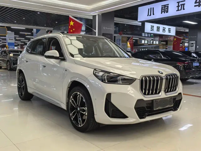 BMW X1 — Фото автомобиля 3