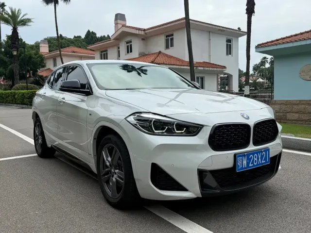 BMW X2 — Фото автомобиля 3
