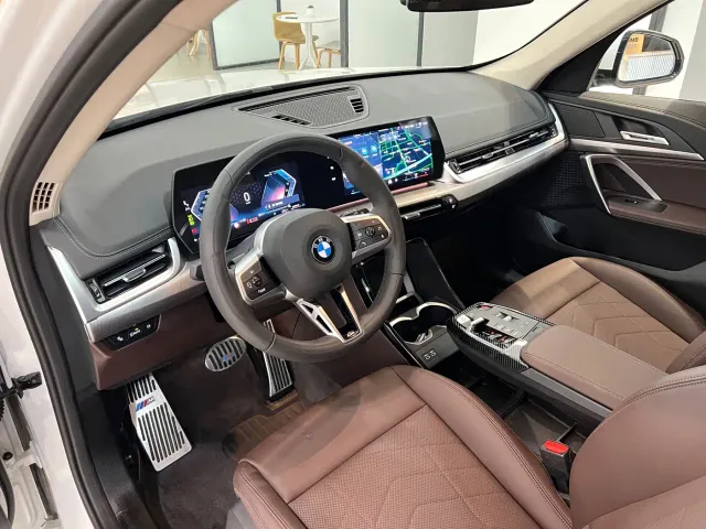 BMW X1 — Фото автомобиля 11