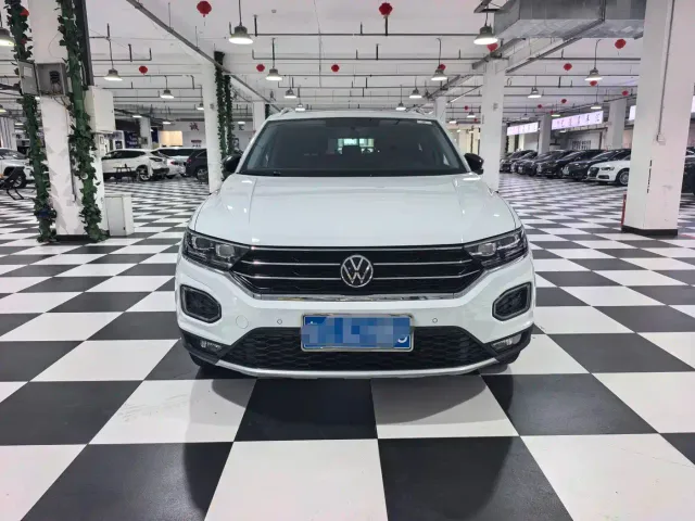Volkswagen T-Roc — Фото автомобиля 2