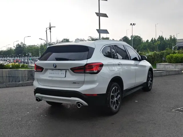 BMW X1 — Фото автомобиля 4