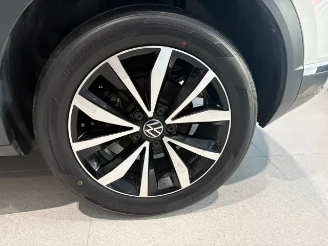 Volkswagen T-Roc — Фото автомобиля 16