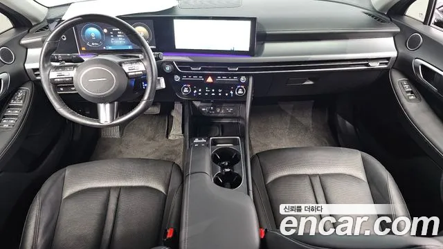 Hyundai Sonata — Фото автомобиля 10