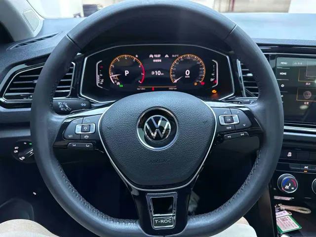 Volkswagen T-Roc — Фото автомобиля 12