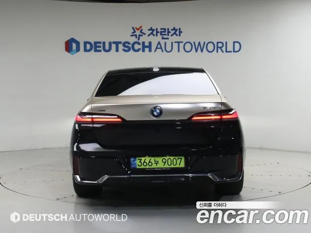 BMW 7-Series 7 серия (G70) — Фото автомобиля 4