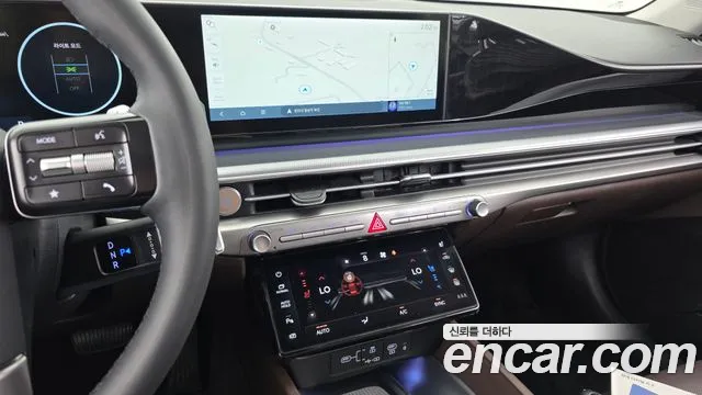 Hyundai Grandeur Grandeur (GN7) 2.5 Бензин 2WD — Фото автомобиля 15