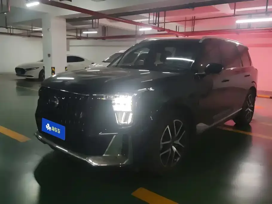 Фотография автомобиля — GAC Trumpchi GS8