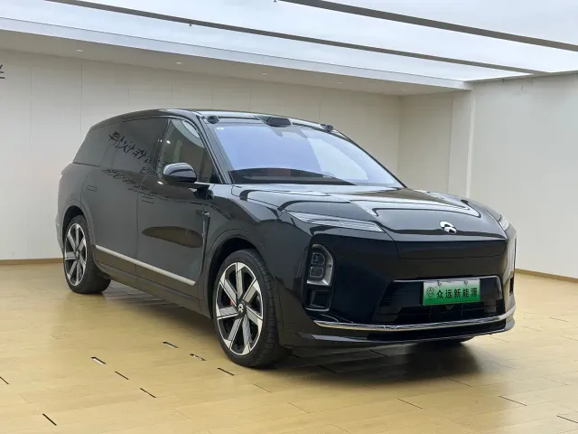Nio ES8 — Фото автомобиля 3