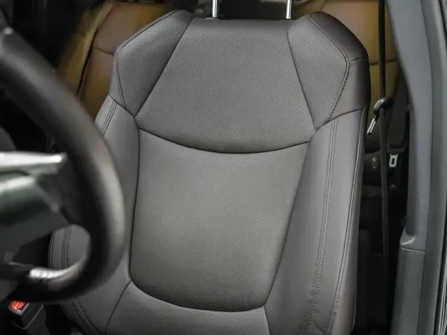 Toyota Granvia — Фото автомобиля 10