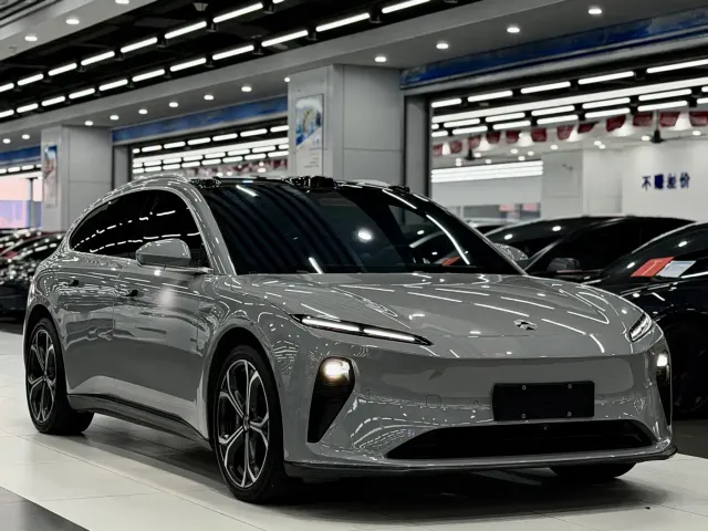 Nio ET5 Touring — Фото автомобиля 3