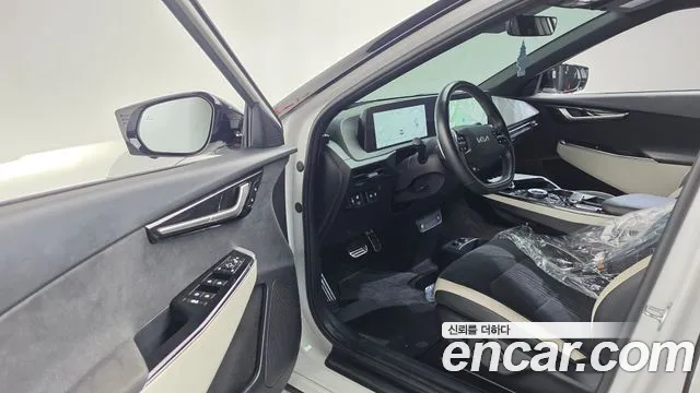 Kia EV6 — Фото автомобиля 9