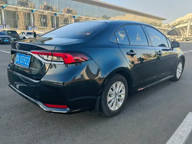 Toyota Corolla — Фото автомобиля 6