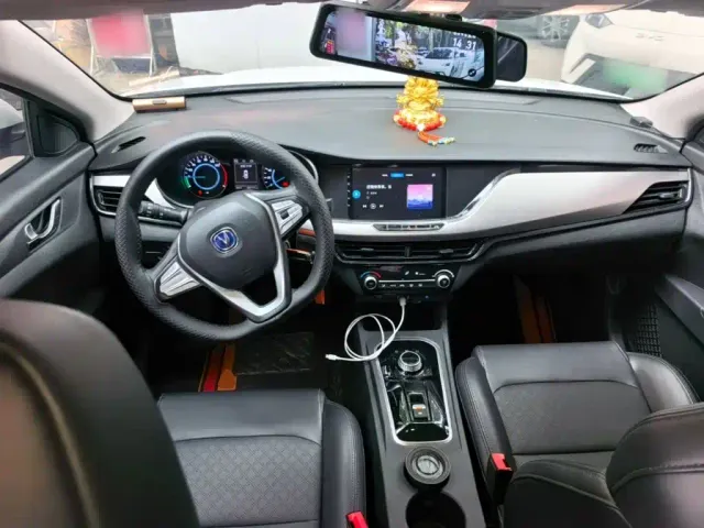 Changan Eado — Фото автомобиля 9