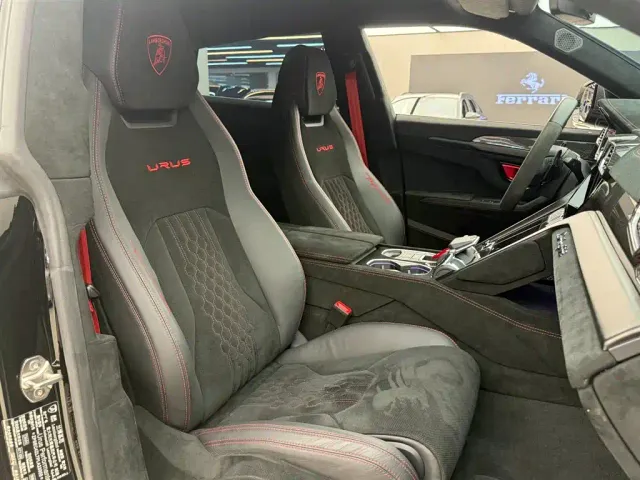 Lamborghini Urus — Фото автомобиля 13