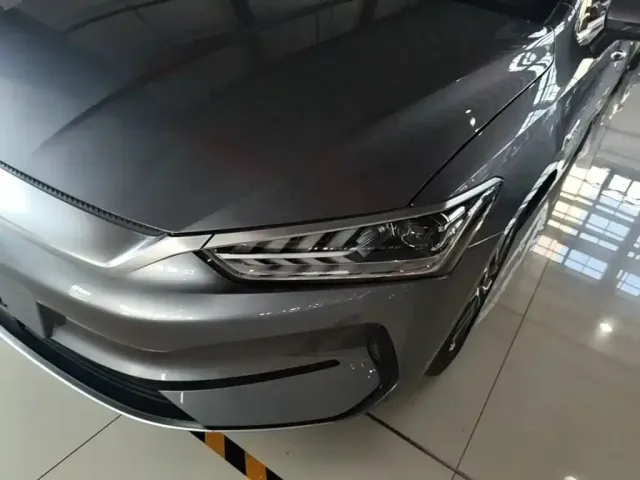 BYD Qin PLUS — Фото автомобиля 23
