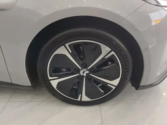 Nio ET5 Touring — Фото автомобиля 6