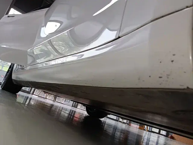 Tesla Model 3 — Фото автомобиля 20