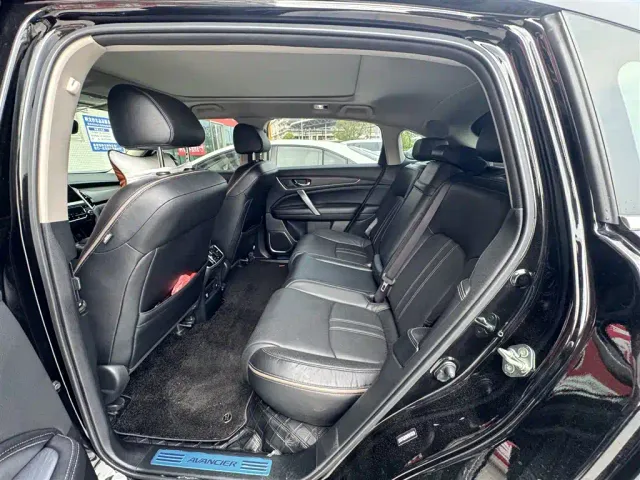 Honda Honda Avancier 2020 370TURBO 2WD Luxury Edition — Фото автомобиля 5