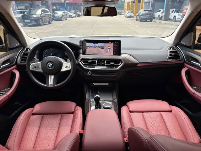 BMW X3 — Фото автомобиля 10